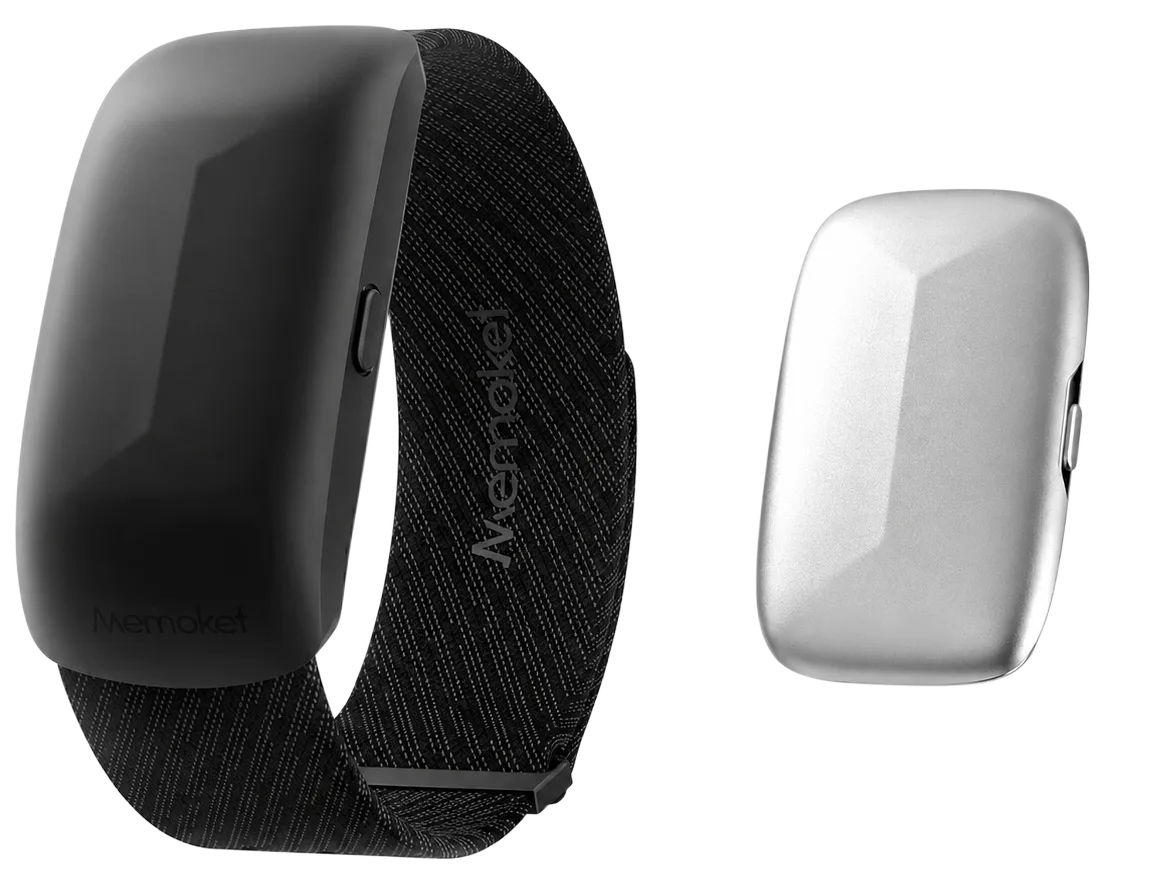 Memoket Gem AI note-taking wristband in both colors